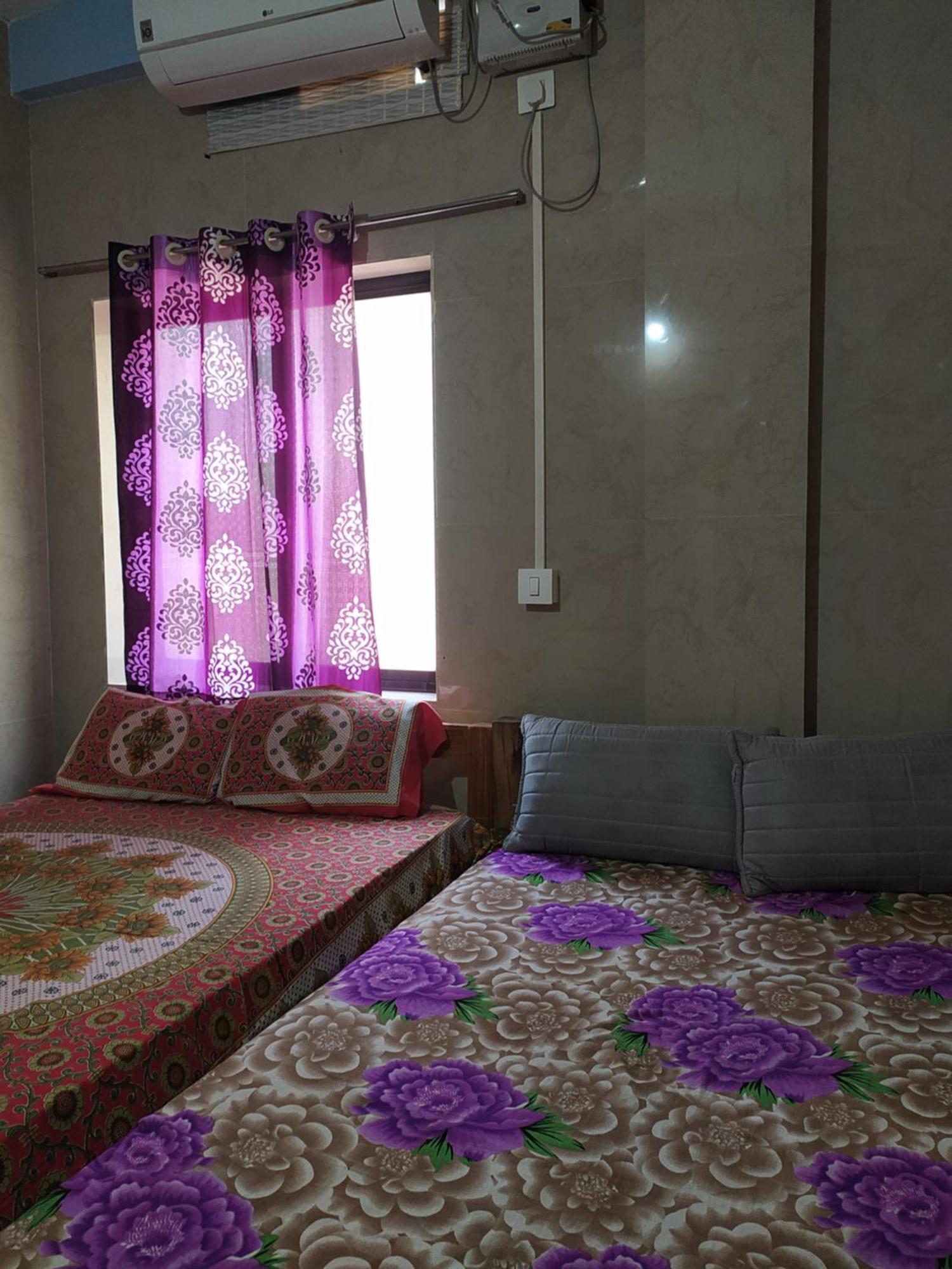 Sarvesh Arundekar Home Stay In Beach Side Ac Room Гокарна Екстериор снимка